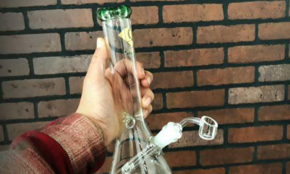 How to Convert a Traditional Bong into a Dab Rig