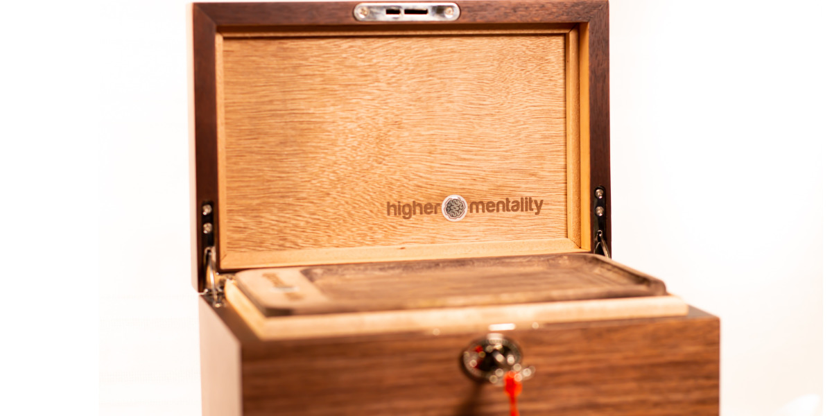 How To Choose A High End Stash Box